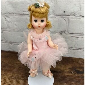 Madame Alexander Ballerina Doll 430 in box with stand